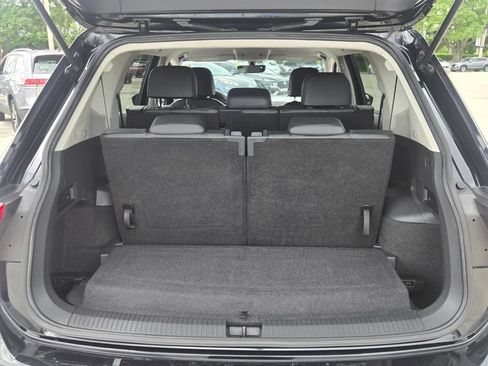 Used 2020 Volkswagen Tiguan SE FWD image 15