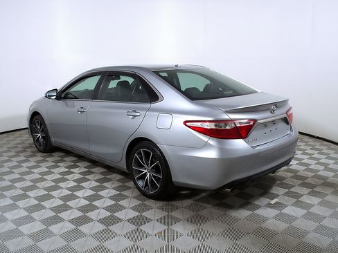 Used 2017 Toyota Camry XSE FWD image 9