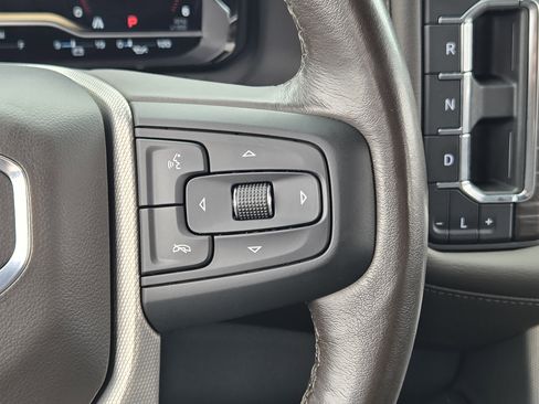 Used 2022 GMC Yukon XL Denali w/ Denali Premium Package image 30