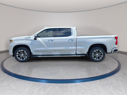 Used 2023 Chevrolet Silverado 1500 High Country w/ Z71 Off-Road Package AWD/4WD image 8