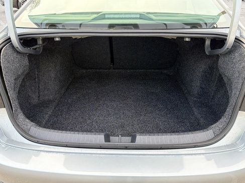 Used 2024 Volkswagen Jetta SE image 12