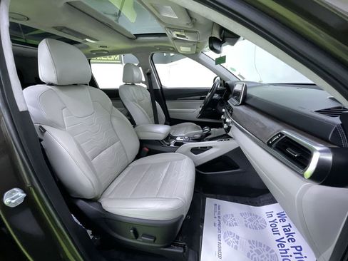 Used 2020 Kia Telluride SX w/ SX Prestige Package image 30
