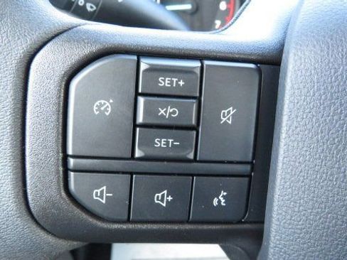 New 2026 Ford F250 XL w/ XL Chrome Package image 21