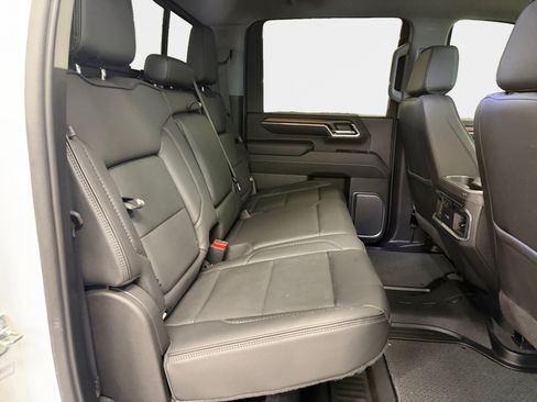 Used 2024 GMC Sierra 2500 Denali w/ Denali Reserve Package AWD/4WD image 11