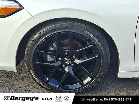 Used 2023 Honda Civic Sport image 10