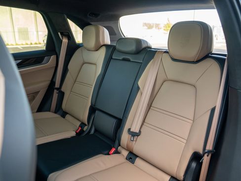 New 2026 Porsche Cayenne GTS AWD/4WD image 25