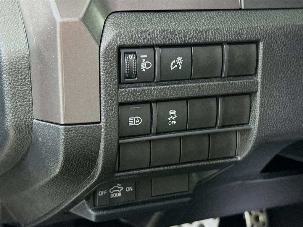 Certified 2025 Toyota Tacoma TRD Sport AWD/4WD image 21
