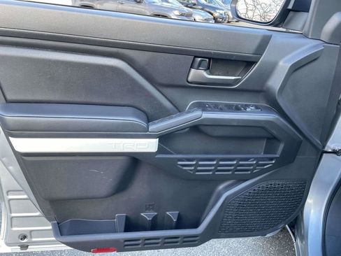 Used 2024 Toyota Tacoma TRD Off-Road image 21