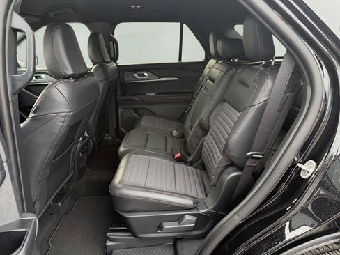 New 2026 Ford Explorer ST-Line w/ ST-Line Street Pack image 10