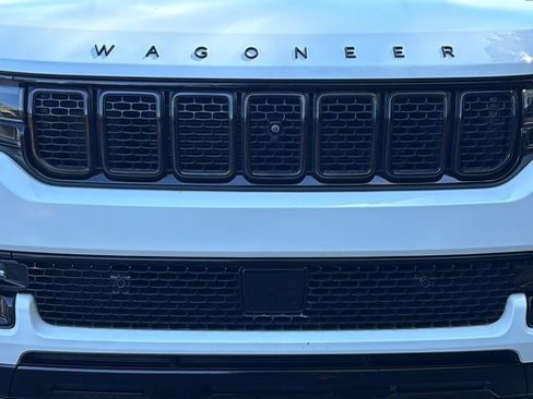 Certified 2022 Jeep Wagoneer Series III image 26
