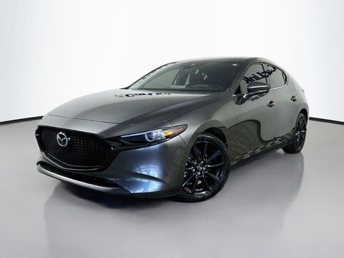 Used 2020 MAZDA MAZDA3 Hatchback w/ Premium Package FWD image 3