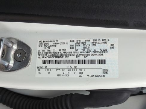 Used 2021 Ford Escape Titanium FWD image 23