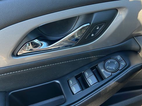 Certified 2023 Chevrolet Traverse LT w/ Midnight/Sport Edition image 17