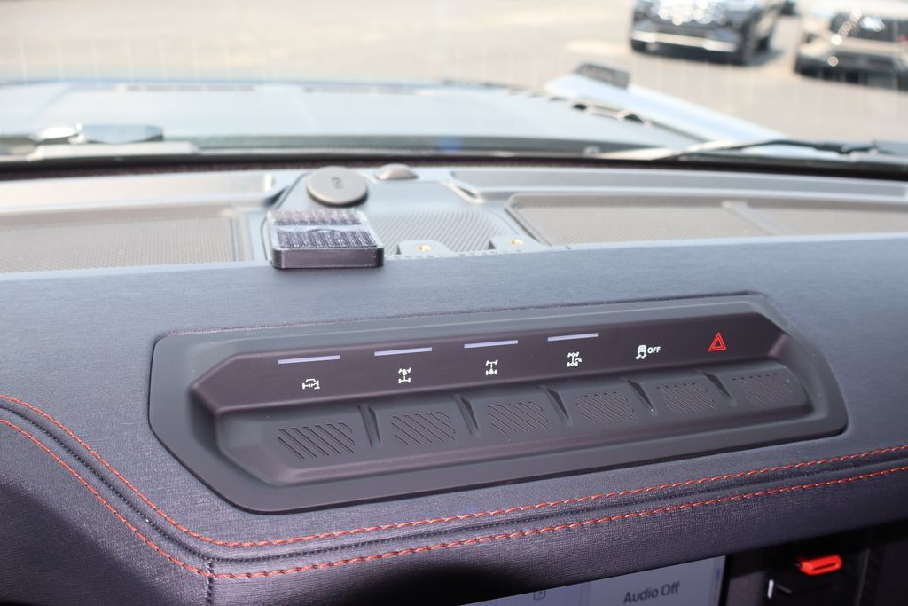 Used 2025 Ford Bronco Raptor w/ Interior Carbon Fiber Pack AWD/4WD image 32