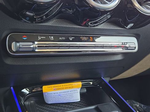 New 2026 Mercedes-Benz GLB 250 4MATIC image 13