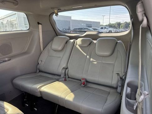 Used 2021 Kia Sedona LX FWD image 10