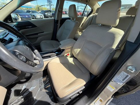 Used 2015 Honda Accord EX-L image 9