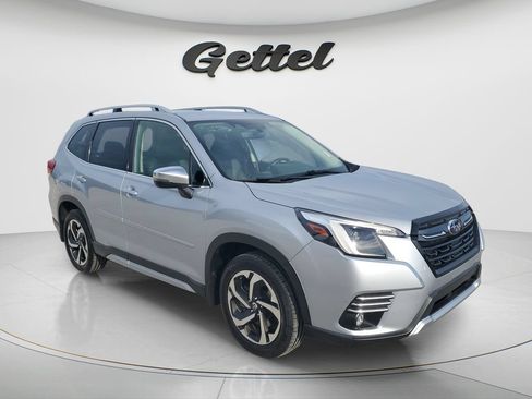 Used 2022 Subaru Forester Touring AWD/4WD image 3