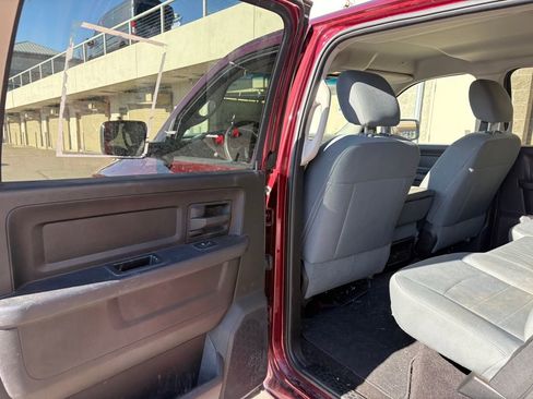 Used 2017 RAM 1500 Express w/ Express Value Package image 21