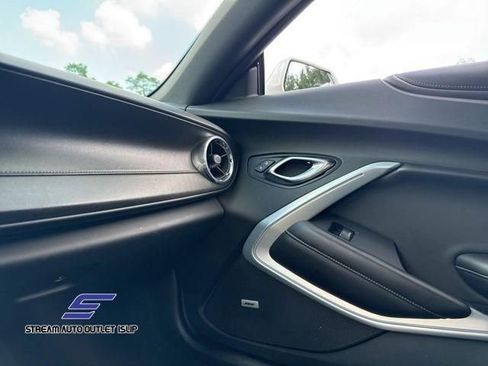 Used 2018 Chevrolet Camaro SS image 36