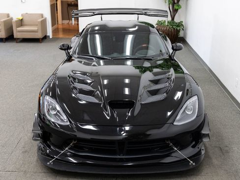 Used 2016 Dodge Viper ACR w/ Extreme Aero Package RWD image 29