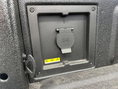 New 2026 Ford F150 XLT w/ Equipment Group 302A MID image 38