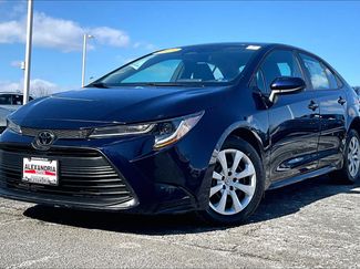 Used 2023 Toyota Corolla LE video 1