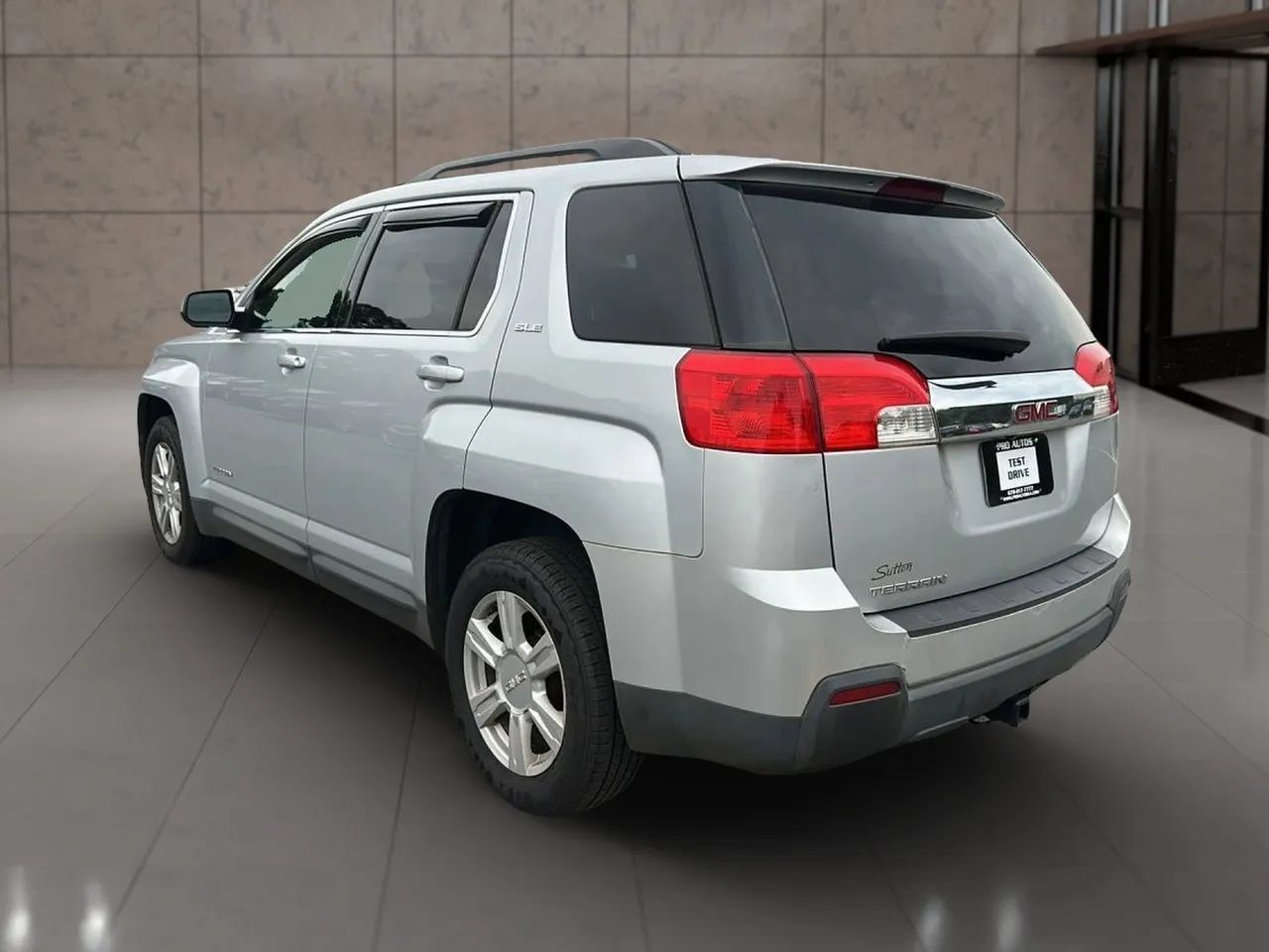 Used 2015 GMC Terrain SLE FWD image 11