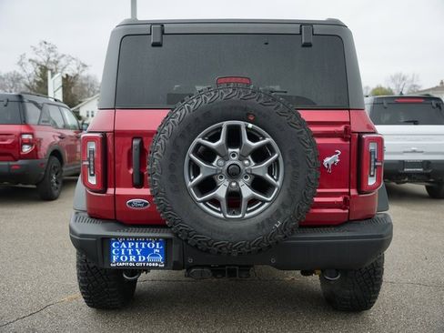 New 2025 Ford Bronco Badlands image 5