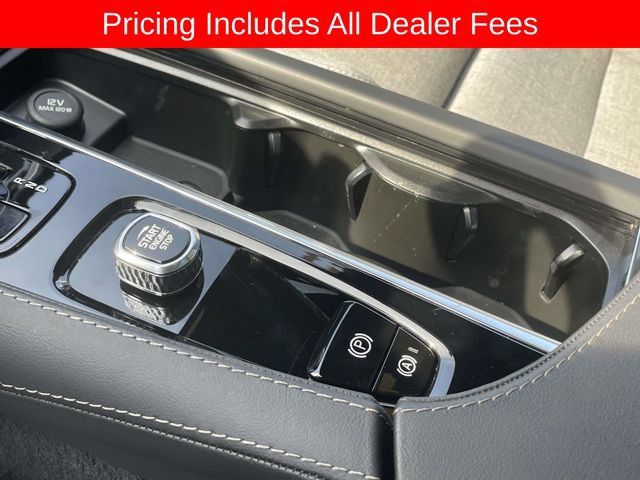 Used 2025 Volvo XC90 T8 Ultra w/ Protection Package Premier AWD/4WD image 37