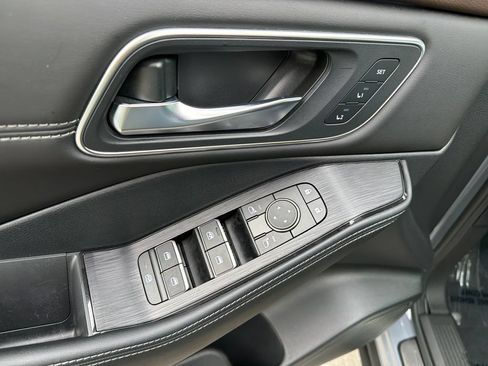 Certified 2023 Nissan Rogue Platinum w/ Platinum Premium Package FWD image 20