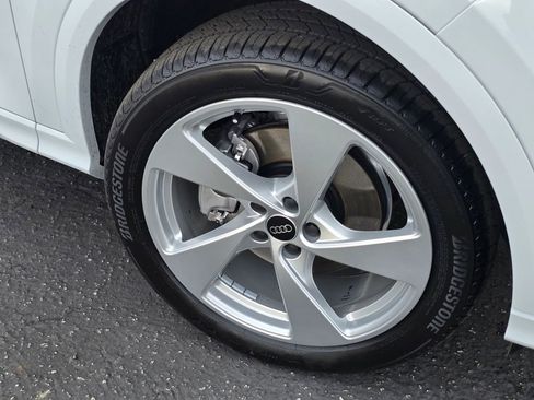 New 2025 Audi Q5 Premium Plus image 33