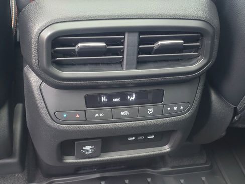 New 2025 Honda Pilot TrailSport image 13