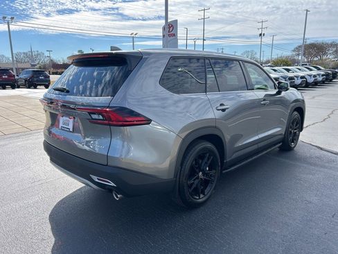 Used 2026 Toyota Grand Highlander AWD Hybrid image 22