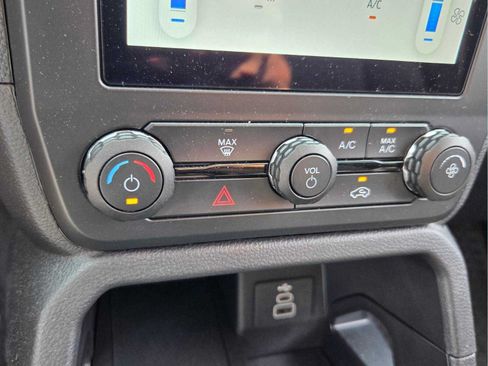 Used 2025 Ford Ranger XL w/ Trailer Tow Package AWD/4WD image 24