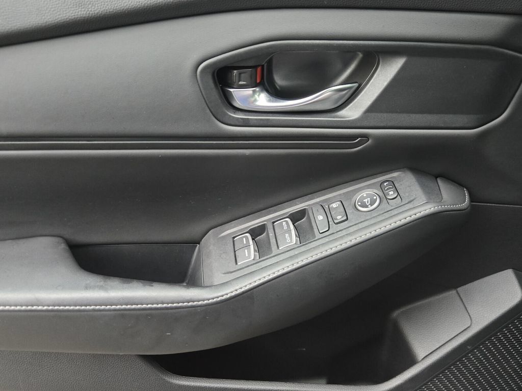 Used 2024 Honda Accord Sport image 27