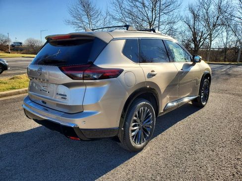 New 2026 Nissan Rogue Platinum w/ Platinum Premium Package AWD/4WD image 4