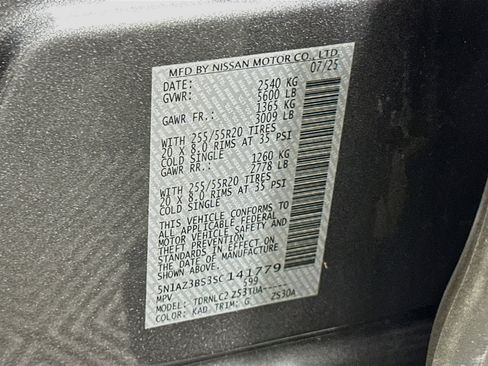 Used 2025 Nissan Murano SV AWD/4WD image 12