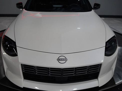Used 2025 Nissan Z Sport w/ Floor Mat Package RWD image 15