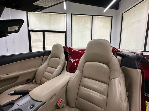 Used 2007 Chevrolet Corvette Convertible w/ Preferred Equipment Group RWD image 22