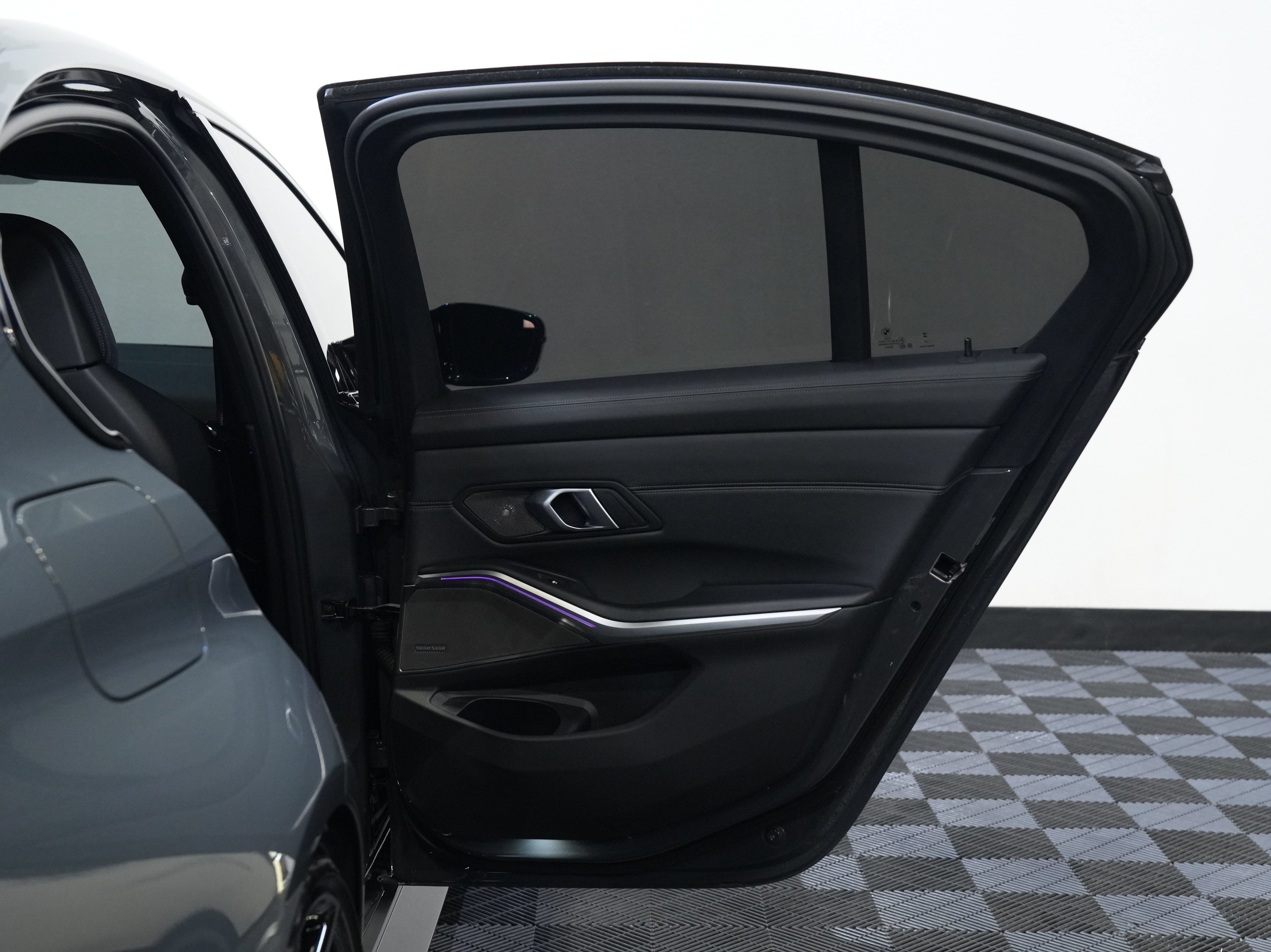 Used 2024 BMW M3 Competition w/ M Carbon Exterior Package AWD/4WD image 30