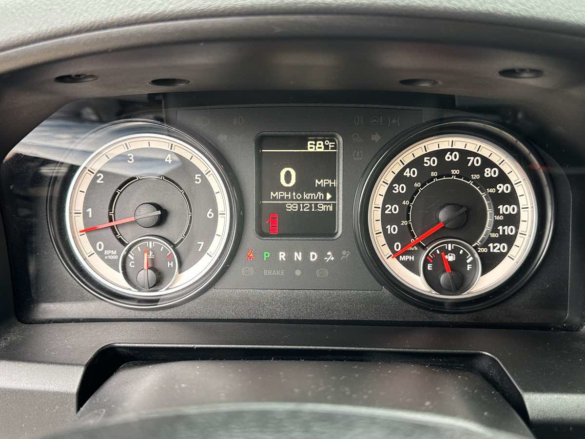 Used 2017 RAM 1500 Express AWD/4WD image 16