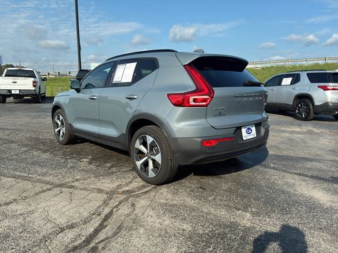 Used 2023 Volvo XC40 B4 Ultimate FWD image 5