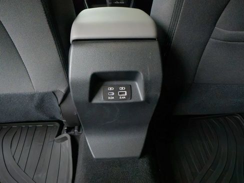Certified 2026 Subaru Crosstrek 2.5i Premium AWD/4WD image 18