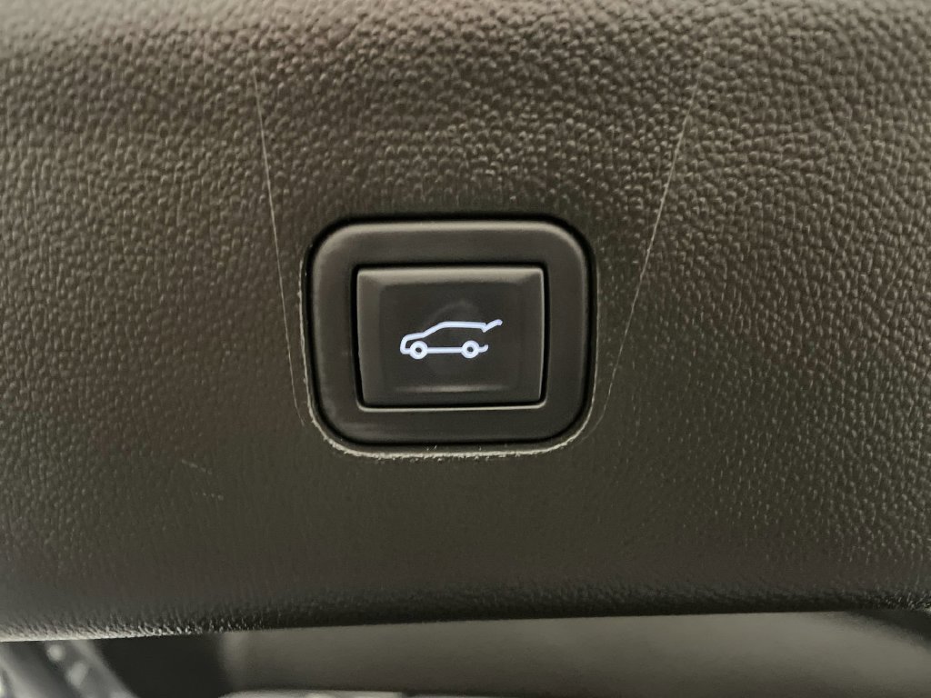 Used 2024 Buick Enclave Essence w/ LPO, Floor Liner Package FWD image 29