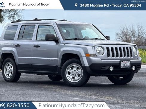Used 2016 Jeep Patriot Sport image 1
