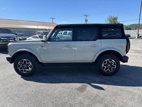 Certified 2025 Ford Bronco Outer Banks AWD/4WD image 3