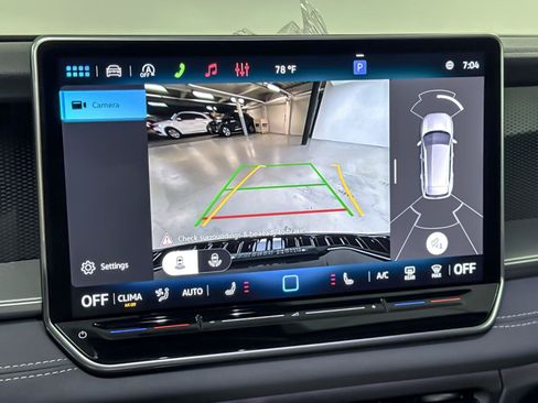 New 2026 Volkswagen Tiguan SE R-Line AWD/4WD image 18