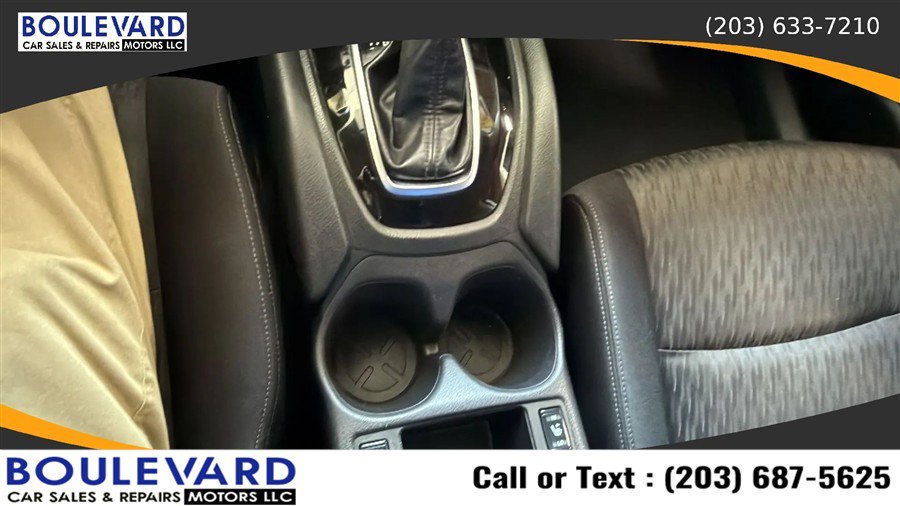 Used 2020 Nissan Rogue SV w/ Sun & Sound Touring Package AWD/4WD image 21
