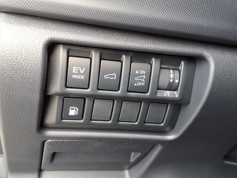 New 2025 Subaru Forester Premium image 20